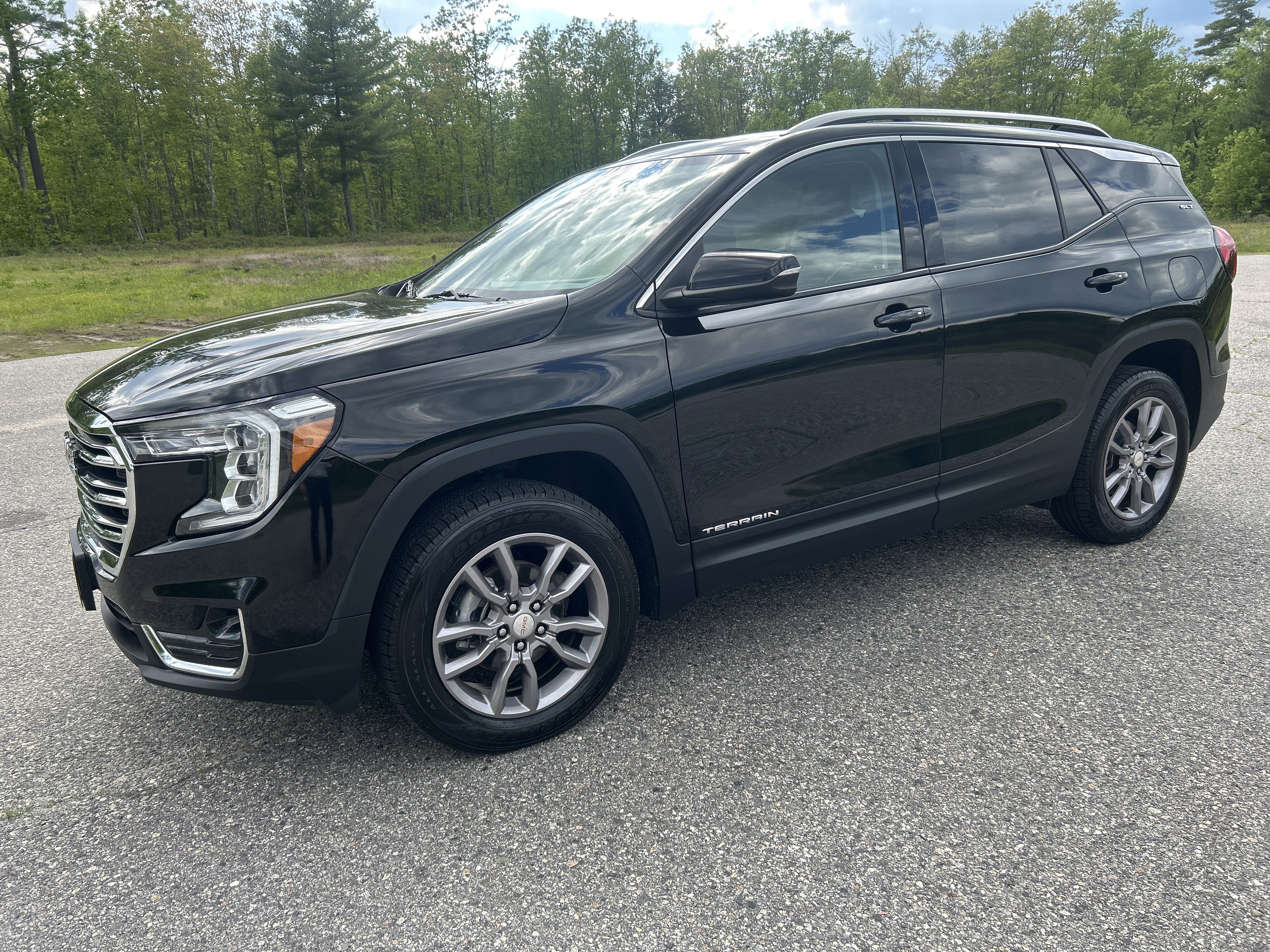 2024 GMC Terrain SLT in Ebony Twilight Metallic — front three-quarter view
