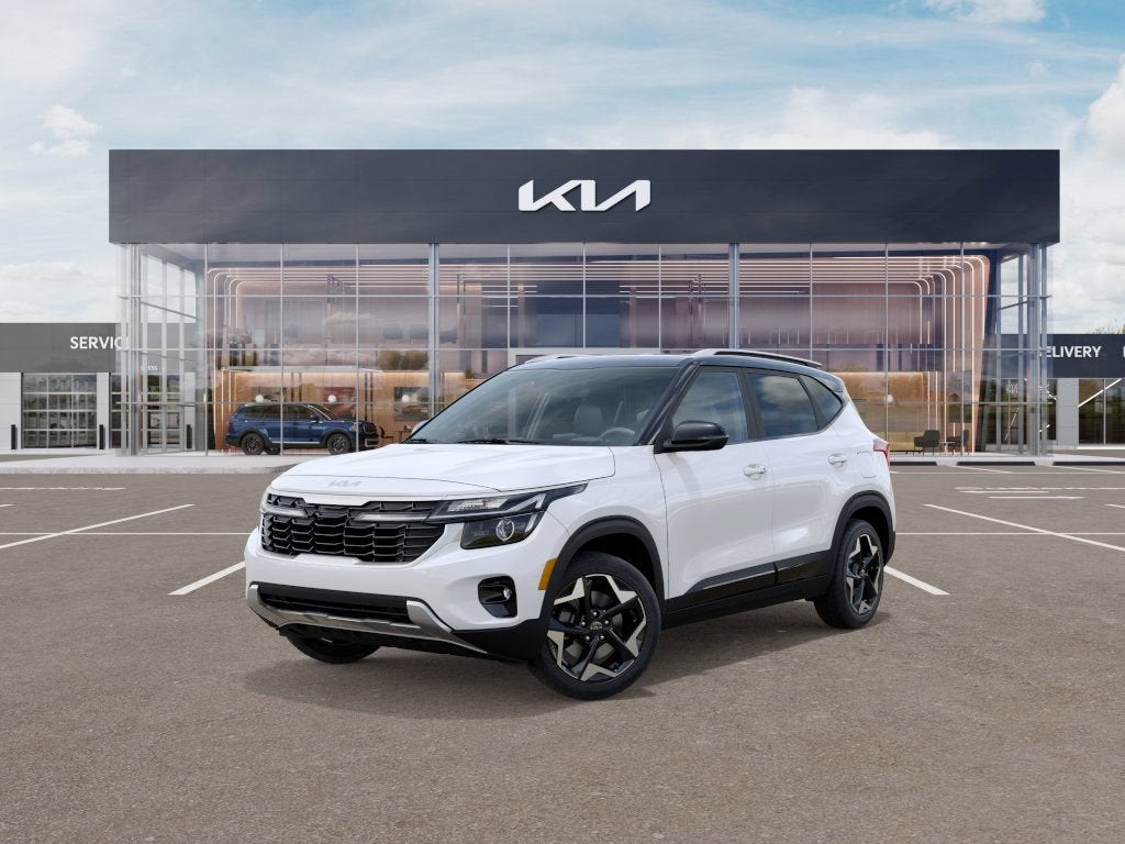 2026 Kia Seltos S in Clear White/Black Roof — front three-quarter view