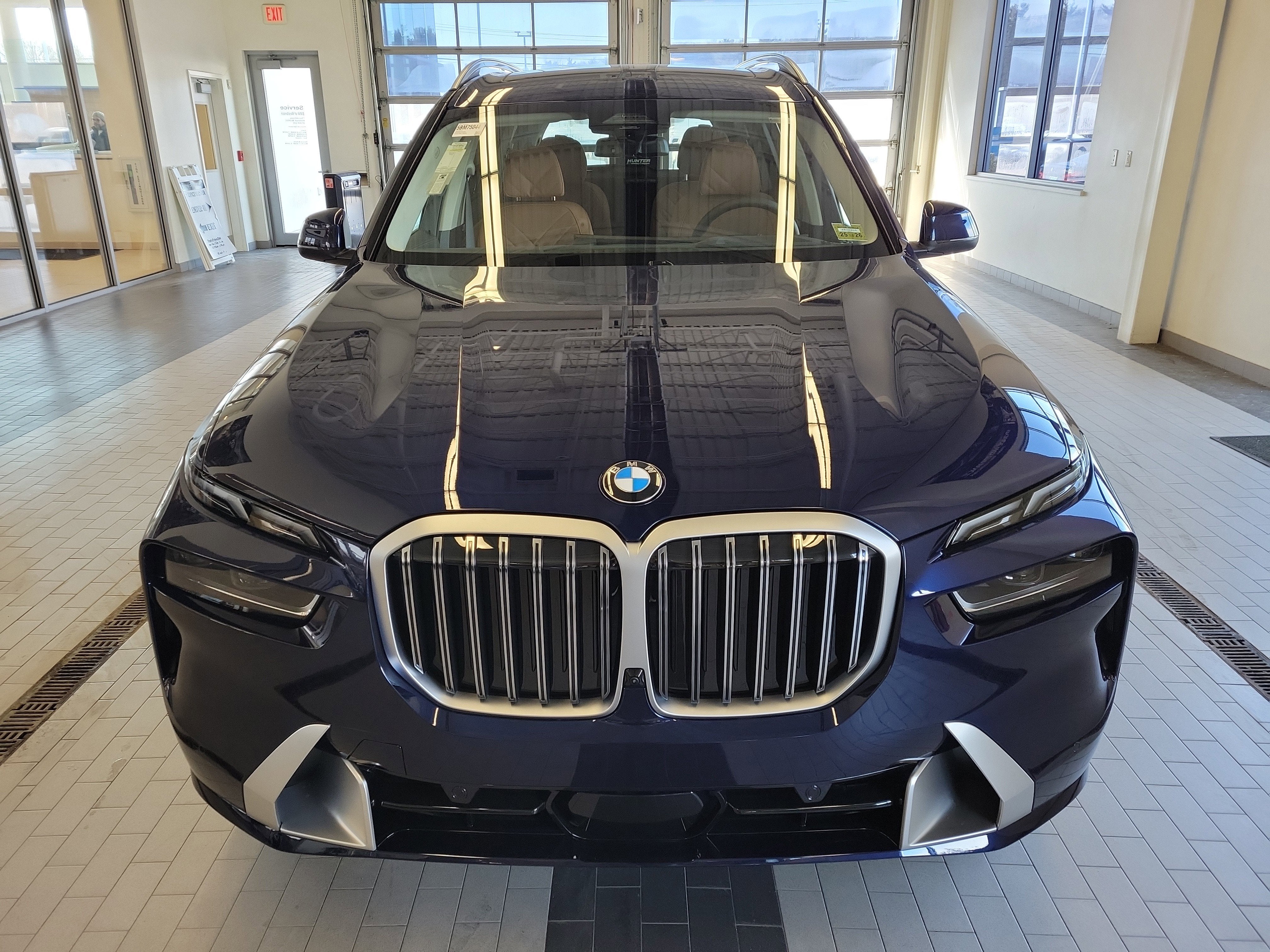 2026 BMW X7 — side profile view