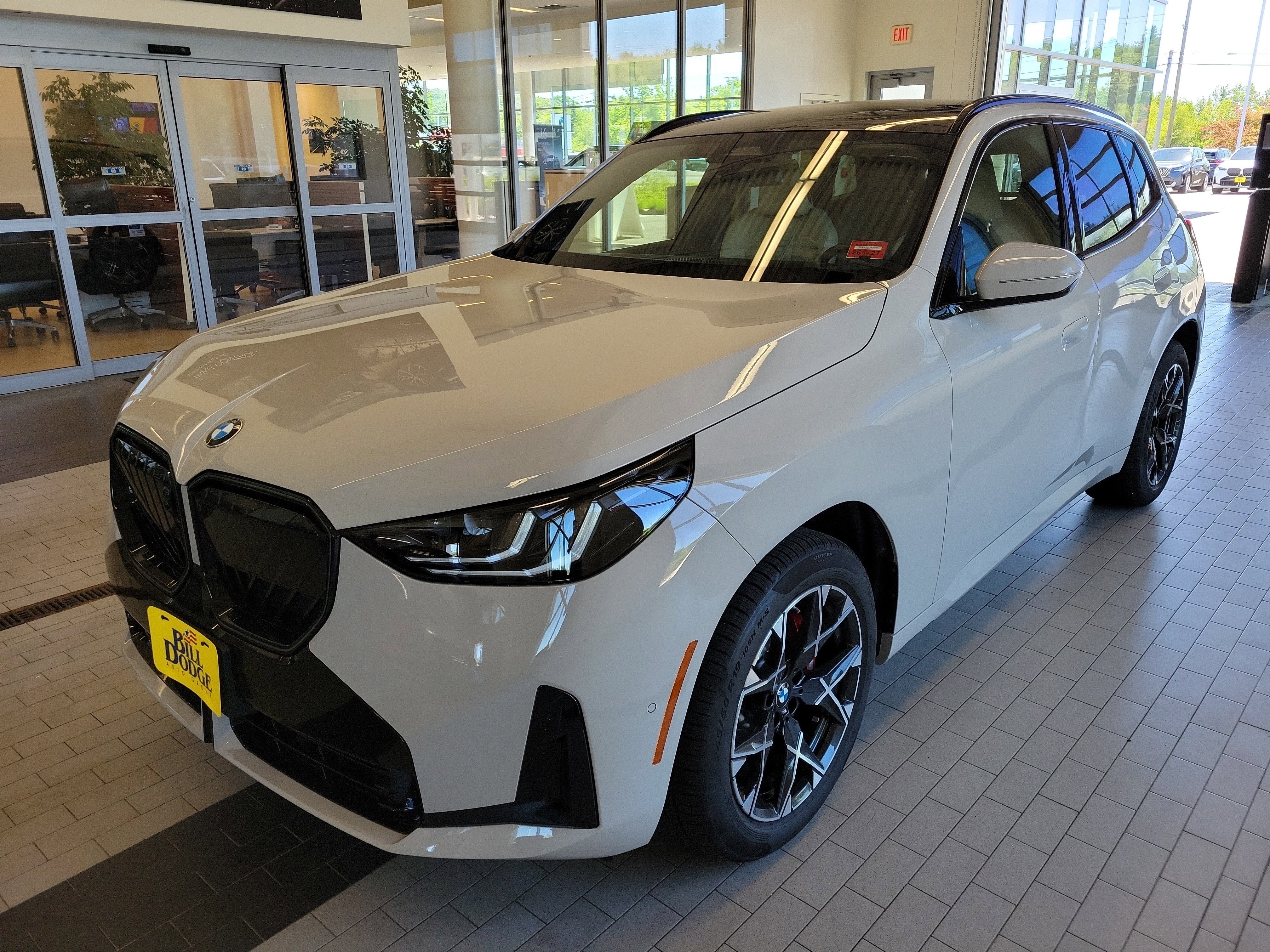 2026 BMW X3 30 xDrive in Mineral White Metallic — front three-quarter view