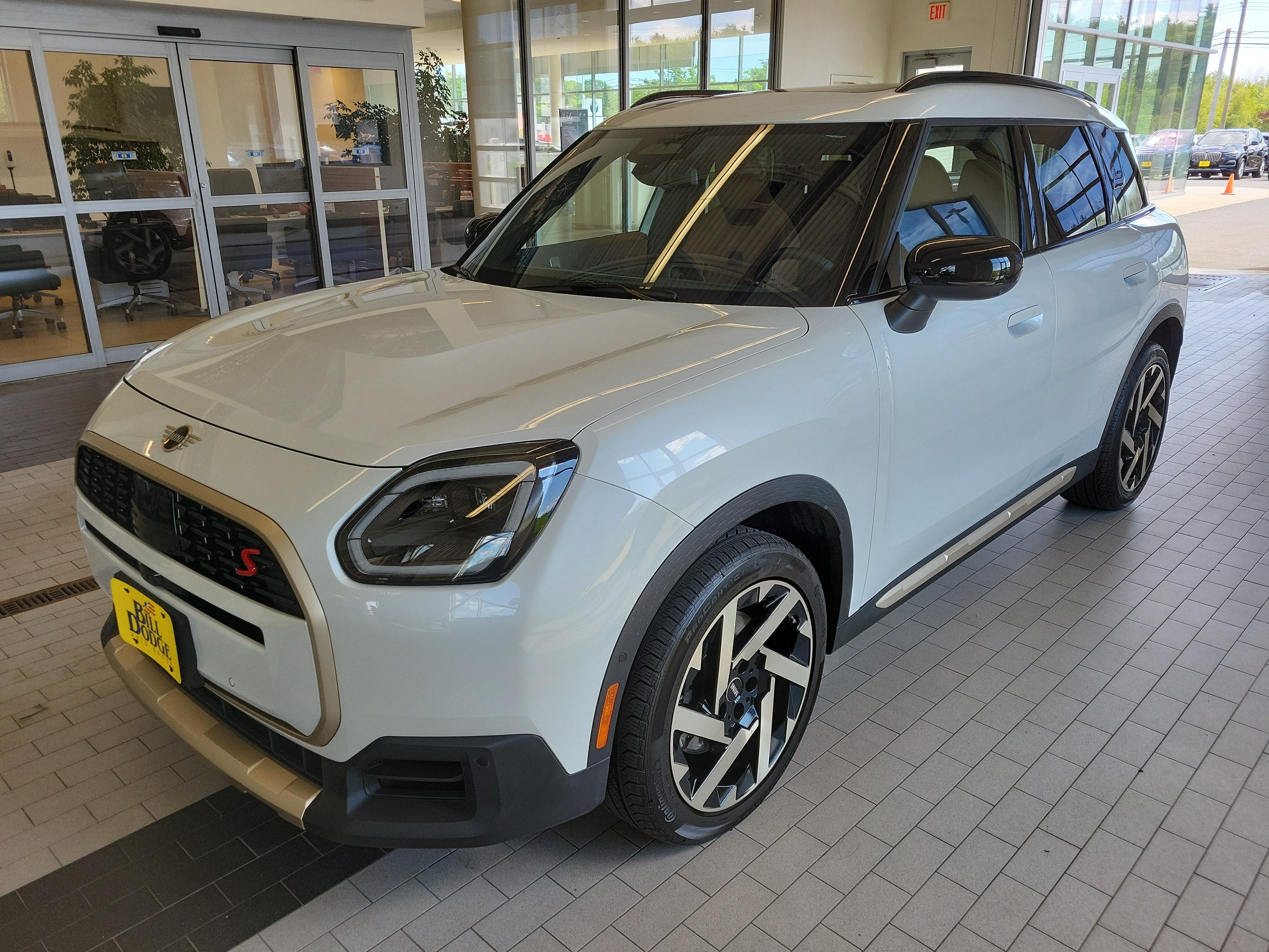 2025 MINI Countryman S in White Metallic — front three-quarter view
