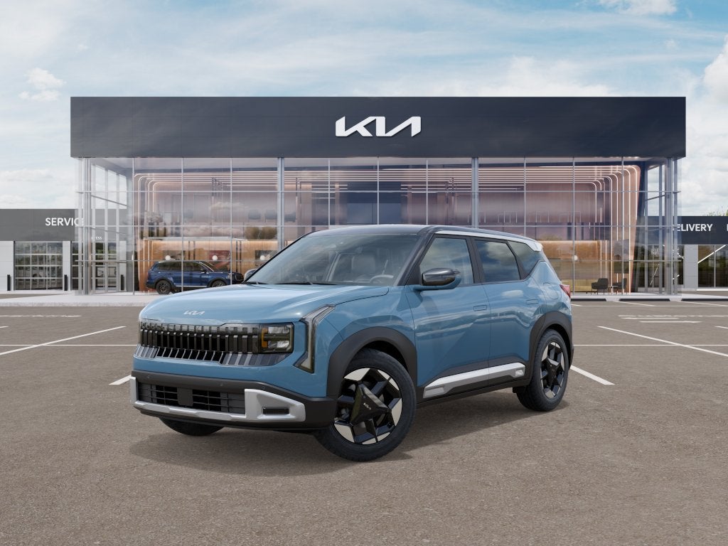 2027 Kia Seltos S in Frost Blue — front three-quarter view