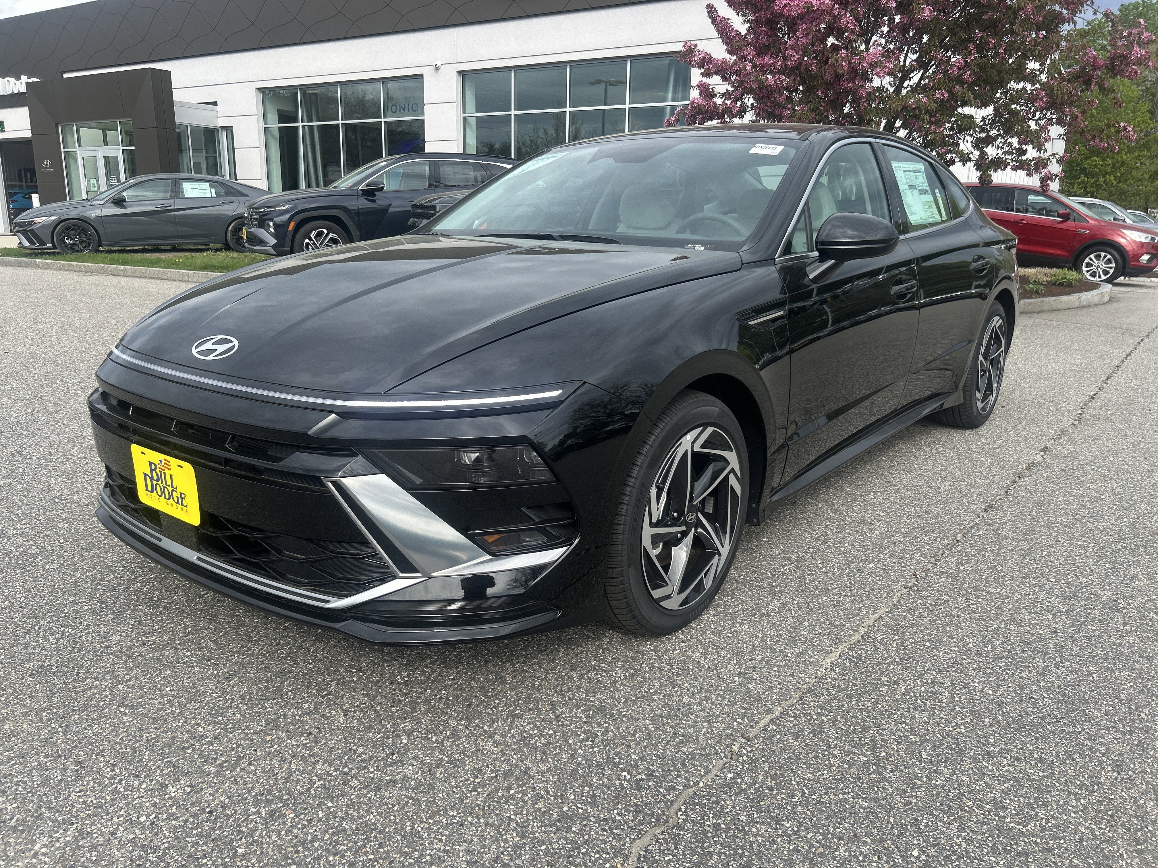 2026 Hyundai Sonata SEL Sport in Abyss Black — front three-quarter view