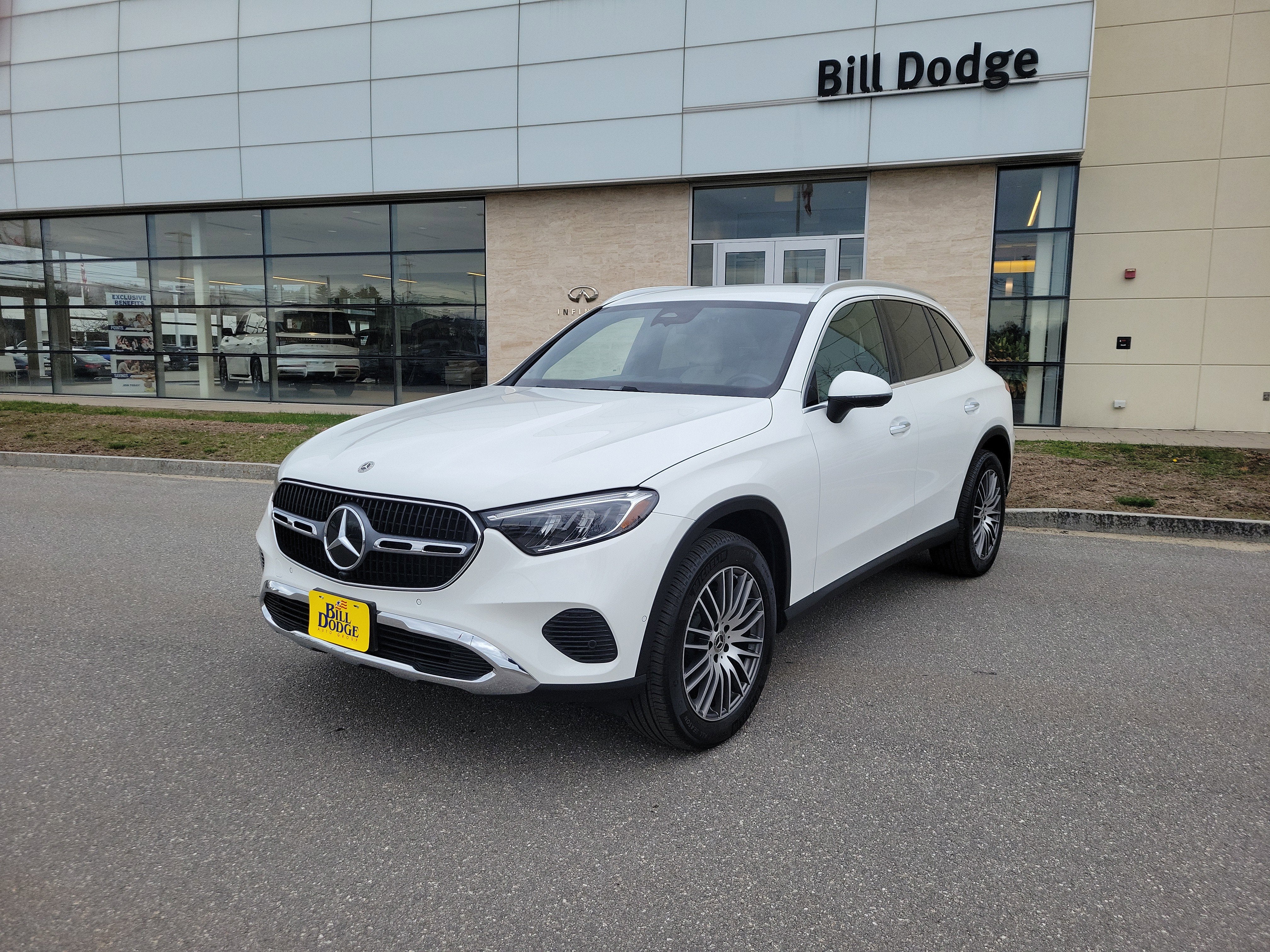 2025 Mercedes-Benz GLC