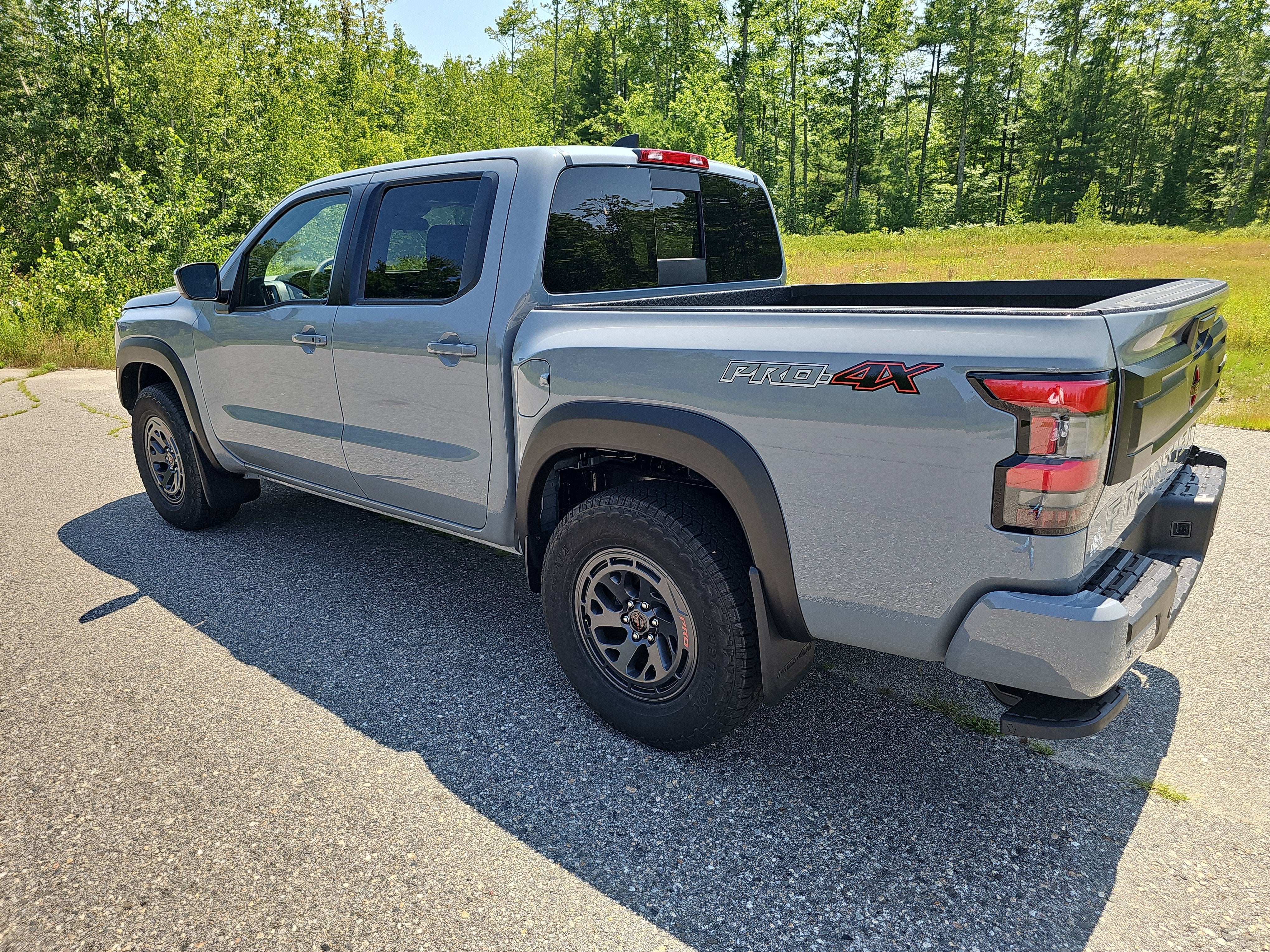 2026 Nissan Frontier — detail view