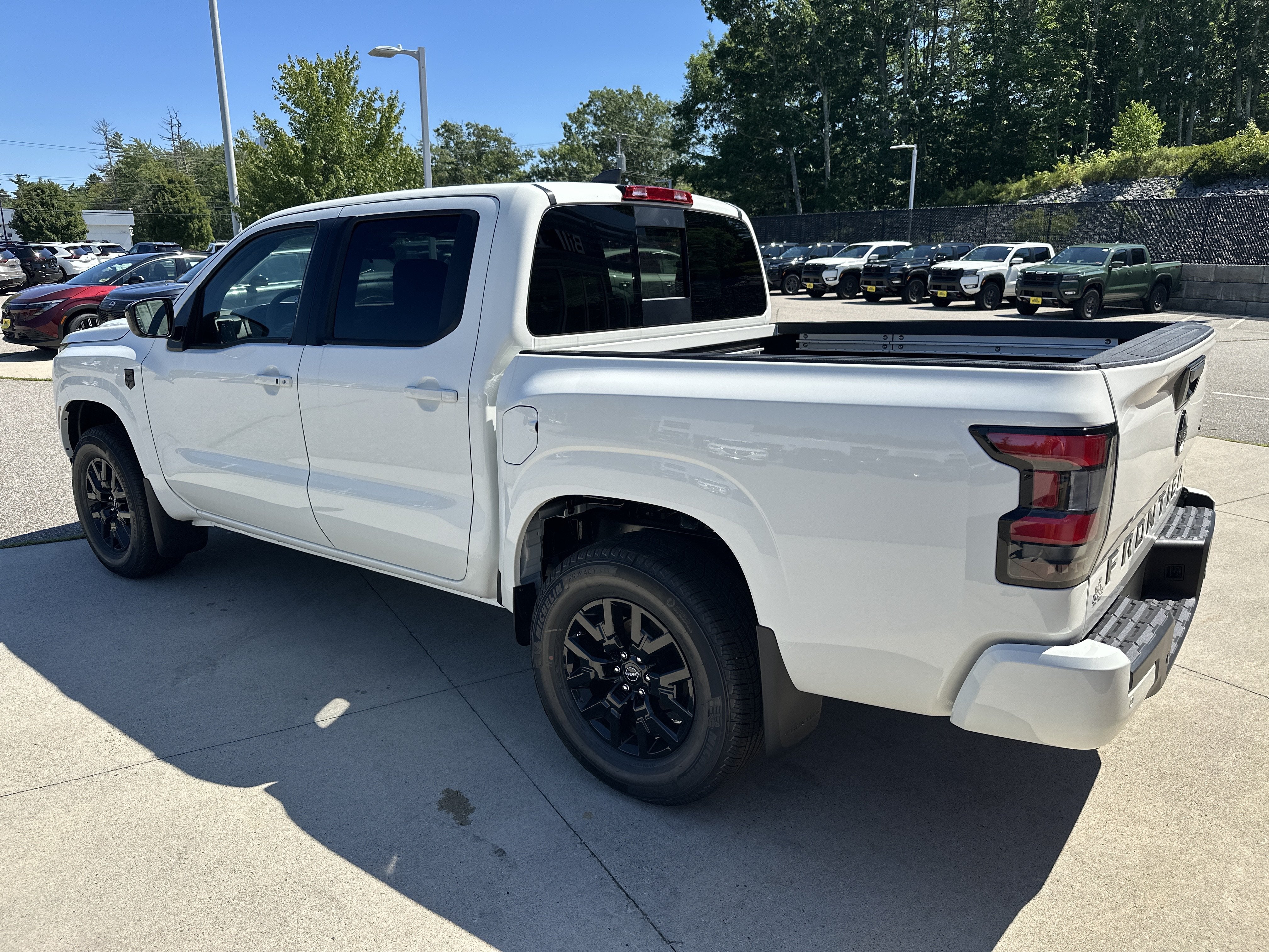 2026 Nissan Frontier — detail view