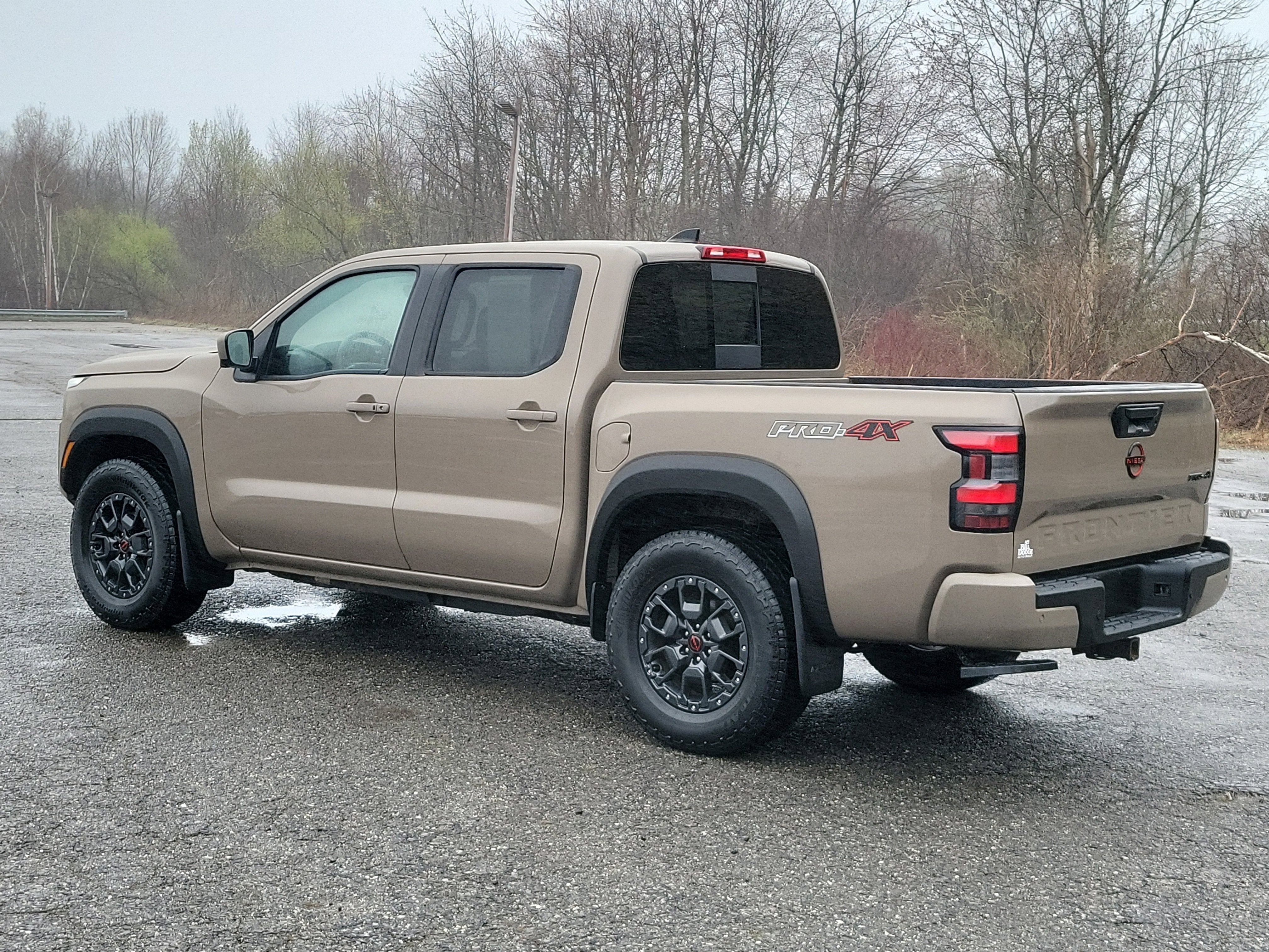2023 Nissan Frontier — detail view