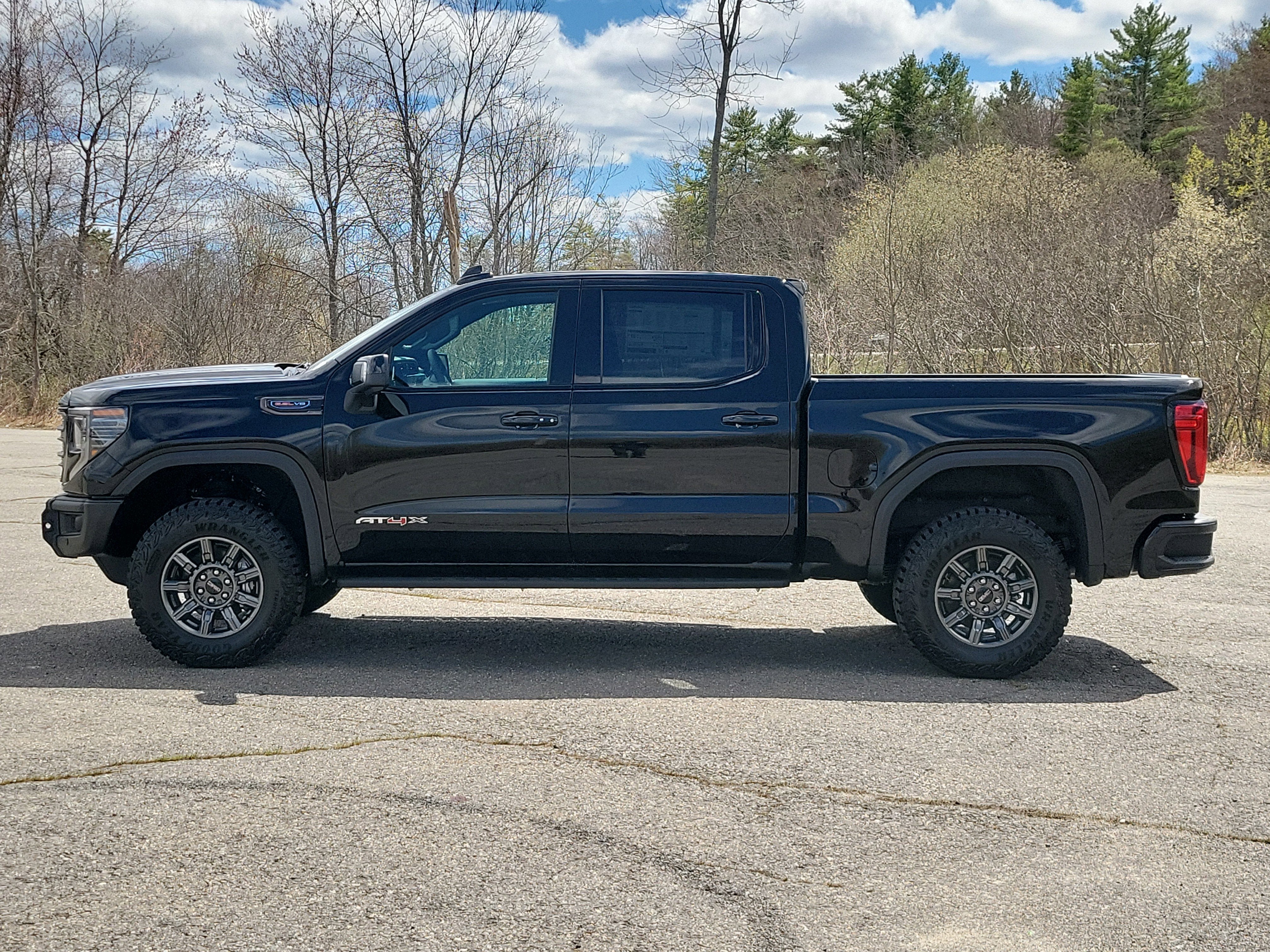 2026 GMC Sierra 1500 — side profile view