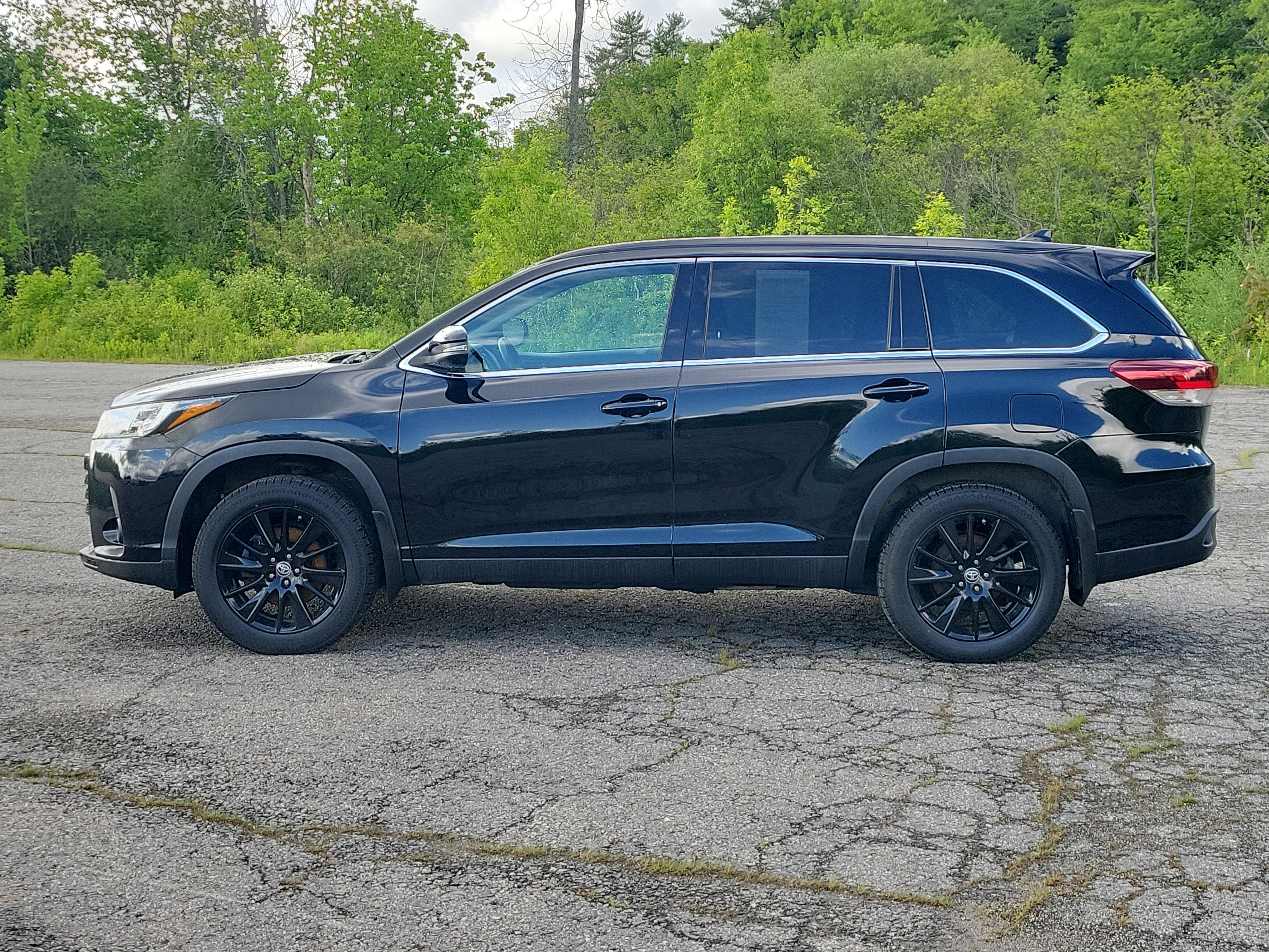 2019 Toyota Highlander — side profile view