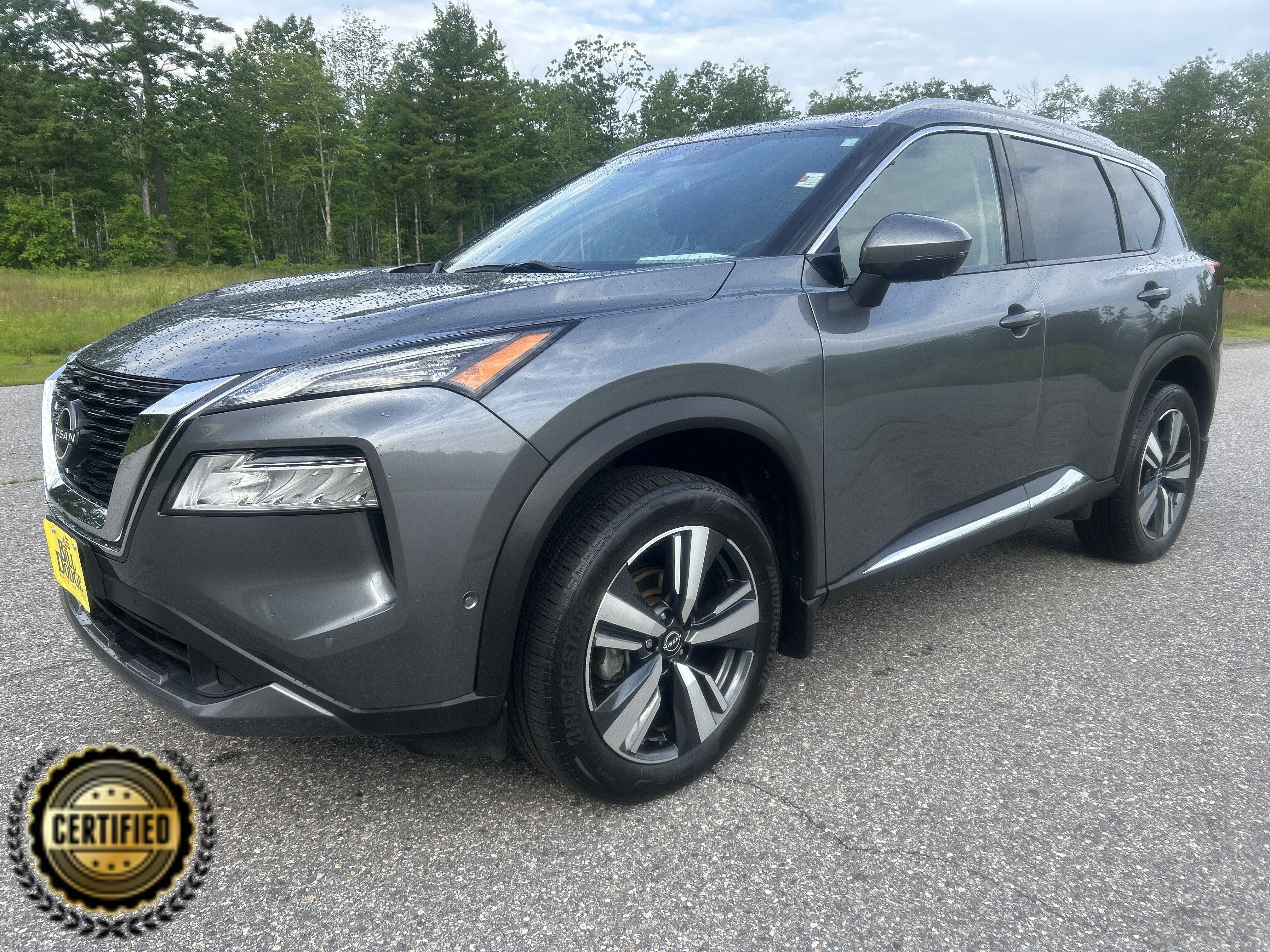2023 Nissan Rogue SL in Gun Metallic — front three-quarter view